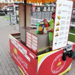 ウラジオストク駅のそばのホットドック屋