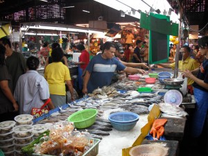ミンブリの市場：魚屋（海水魚）