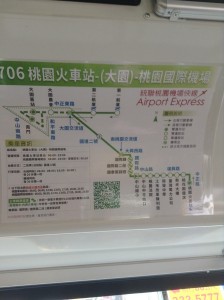 桃園駅行の706番バスのルート